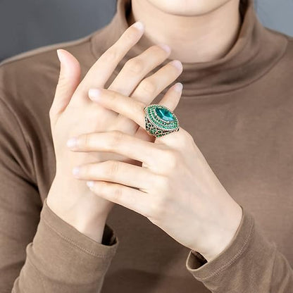 Emerald Regent Ring | Gold