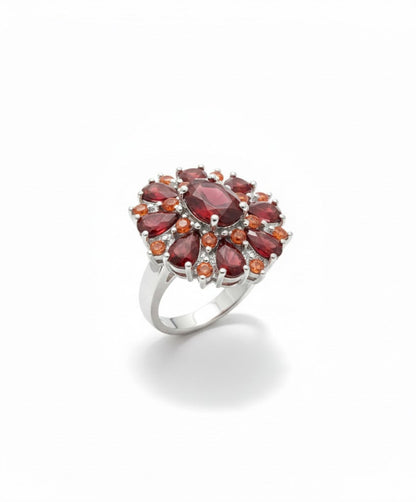 Scarlet Petal Ring | Gold